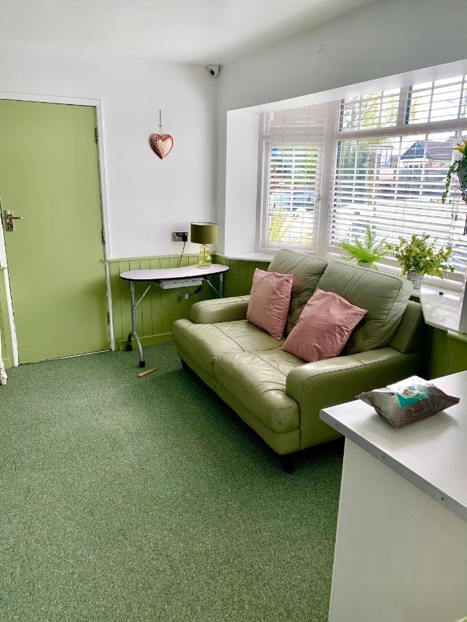 Barrs Court Beds Bed and Breakfast Warmley Buitenkant foto